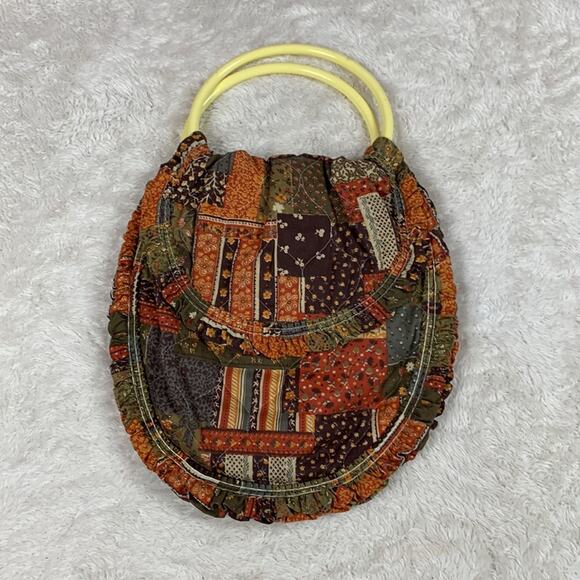 Handmade quilted round handle patchwork look hobo bag - Picture 4 of 7